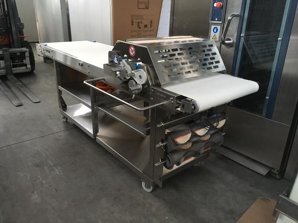 Tavolo di taglio modello SFT 262 Rondo