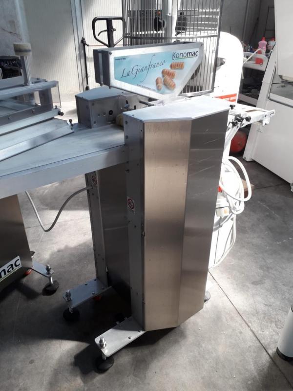Macchina per cannoncini marca Konomac modello La Cannoncina